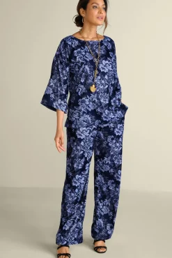 Hot Soft Surroundings Aria Velvet Top