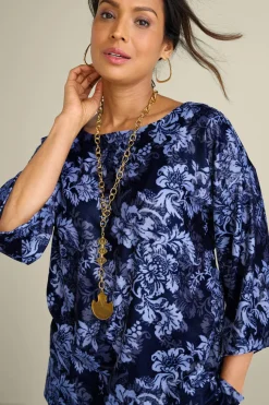 Hot Soft Surroundings Aria Velvet Top