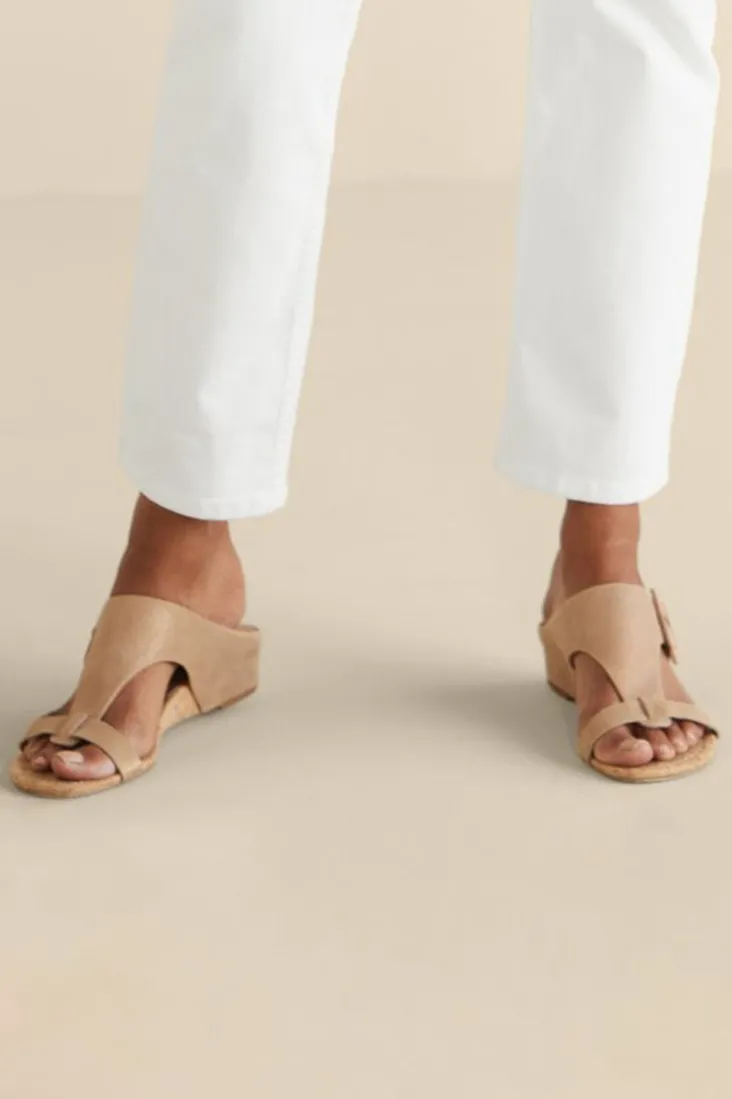Sale Soft Surroundings Donald Pliner Ofelia Wedge Slide PaleGold