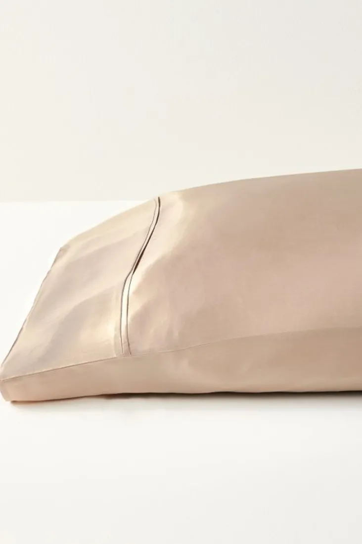 Discount Soft Surroundings Dreamy Silk Pillowcase