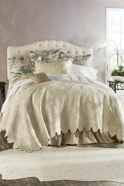 New Soft Surroundings Marguerite Scalloped Quilt Gardenia