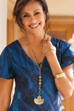 New Soft Surroundings Pacha Pendant Necklace Gold